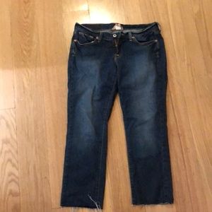 Lucky Brand medium wash jeans, like new.
